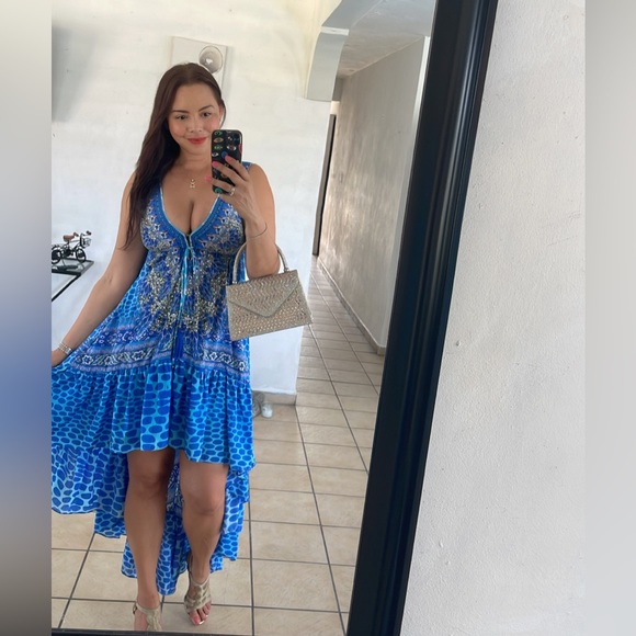 Dress - Picture 1 of 4